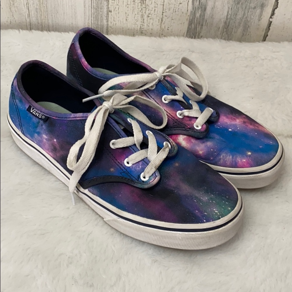Vans Cosmic Galaxy Woman’s Sneaker Shoe Size 5